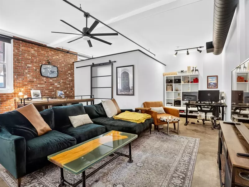 7 Crombie #4, Salem, MA 01970