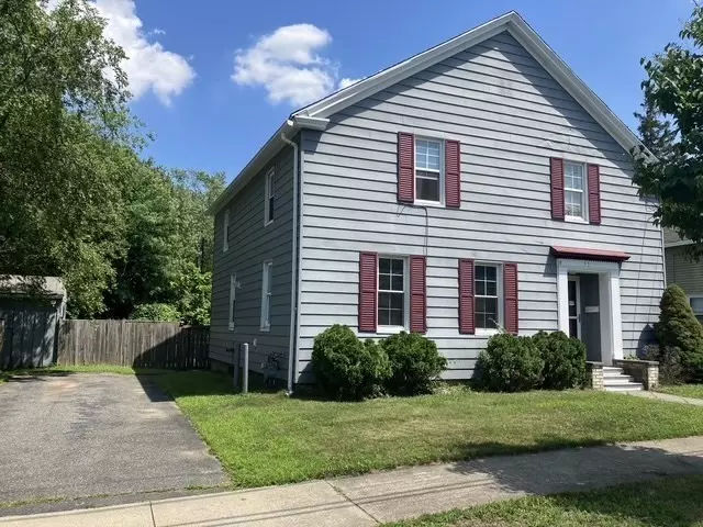 55 Mandalay Rd, Springfield, MA 01118