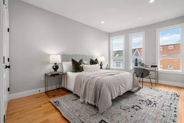 Boston, MA 02124,123-125 Centre St #8