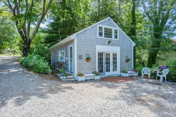 Barnstable, MA 02635,181 School St