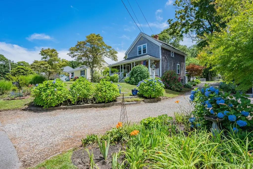 Barnstable, MA 02635,181 School St
