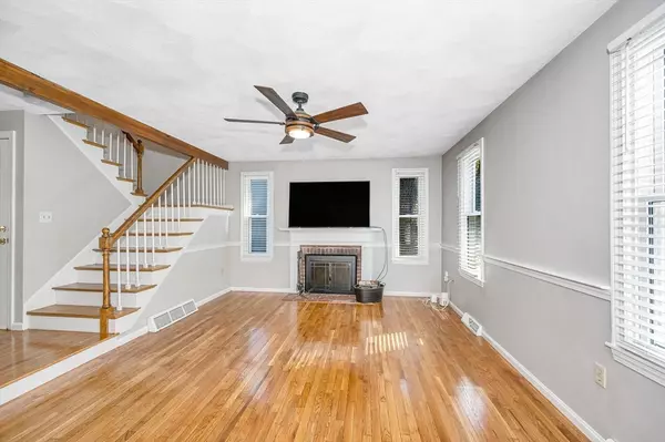 Chelmsford, MA 01863,348 Wellman Ave #348