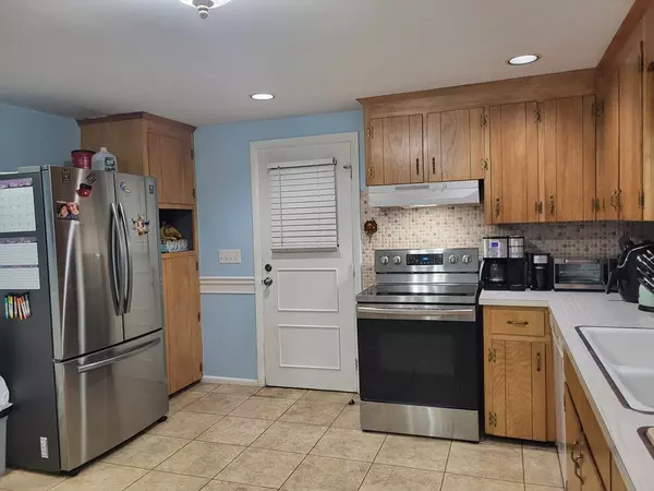 Milford, MA 01757,29 Cunniff Ave.