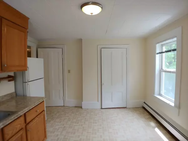 Wellesley, MA 02481,410 Washington St #2