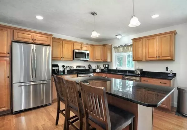 Holbrook, MA 02343,1 Ture Ln
