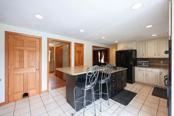 Bridgewater, MA 02324,110 Cobblestone Lane