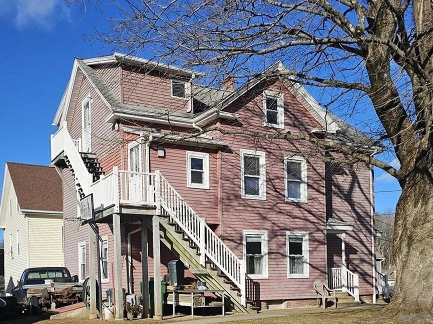 Spencer, MA 01562,6 Pond Street #2