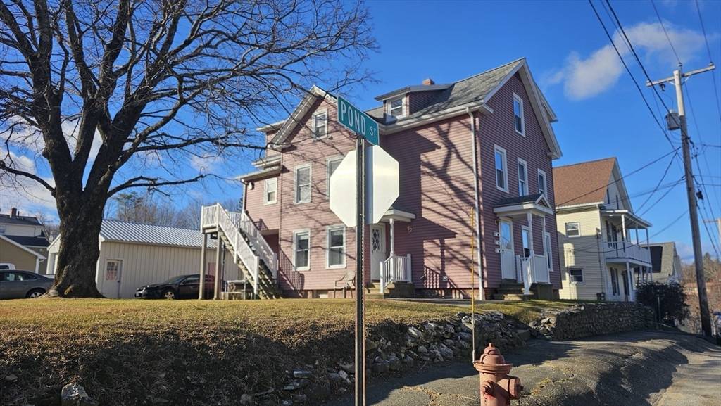 Spencer, MA 01562,6 Pond Street #2
