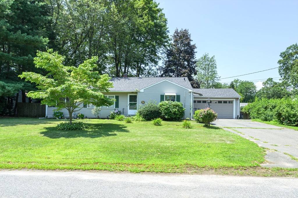 36 Yamaska Rd, Springfield, MA 01118