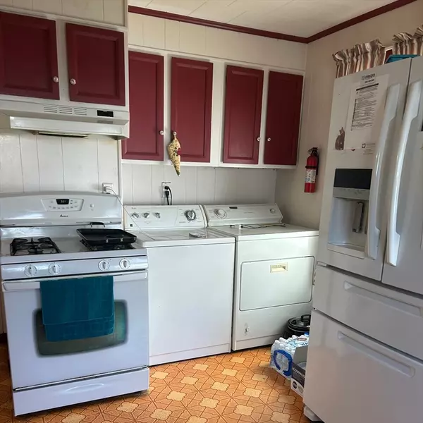 Pawtucket, RI 02861,37 Julian Street