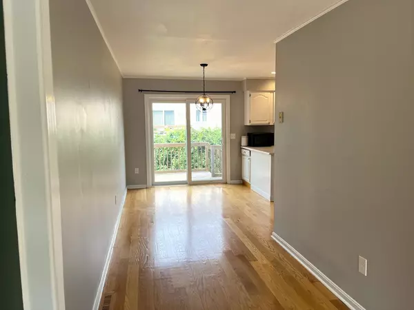 Randolph, MA 02368,202 Irving Road #202