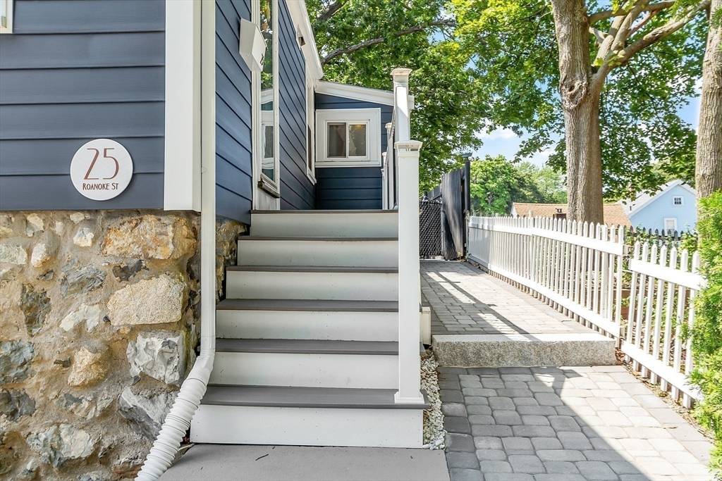 Lynn, MA 01904,25 Roanoke St