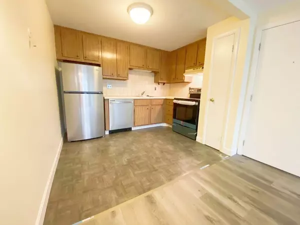 Arlington, MA 02476,14 Old Colony Lane #3
