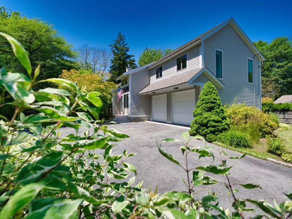 Bristol, RI 02809,23 Fesser Ave