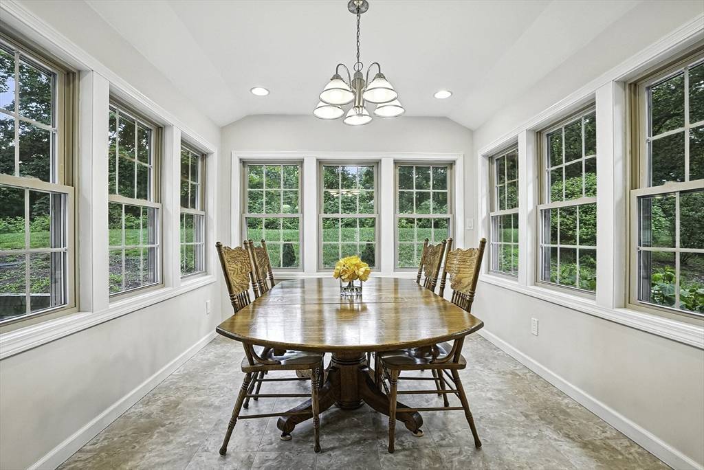 Northborough, MA 01532,19 Chestnut Hill Rd