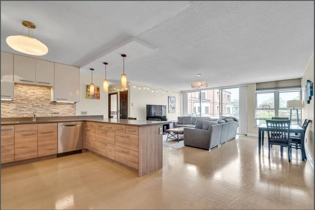 Brookline, MA 02446,50 Park St #47