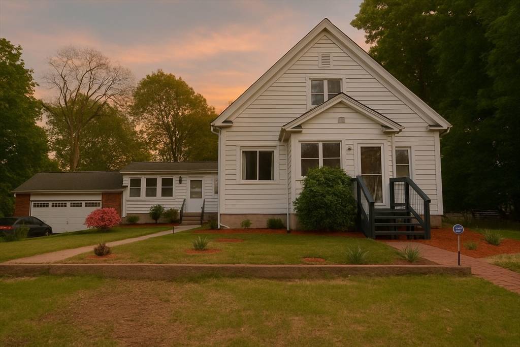 17 Lockwood Ave, Attleboro, MA 02703