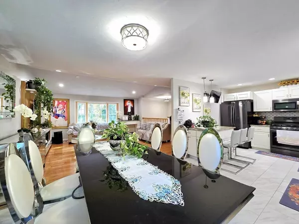 457 Granite St, Worcester, MA 01607