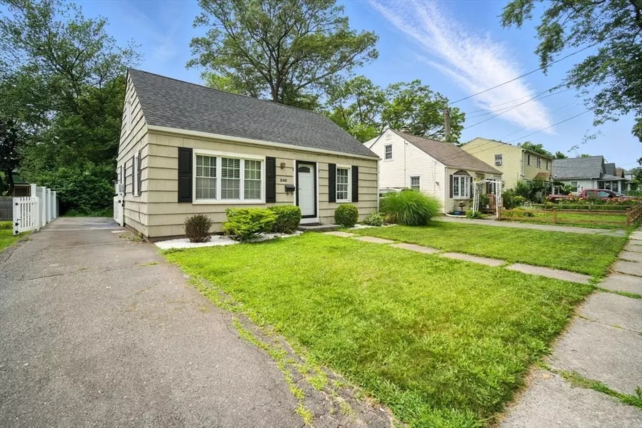 240 El Paso Street, Springfield, MA 01104