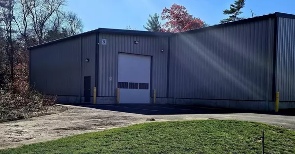 Middleboro, MA 02346,9 Old Wood Street #E