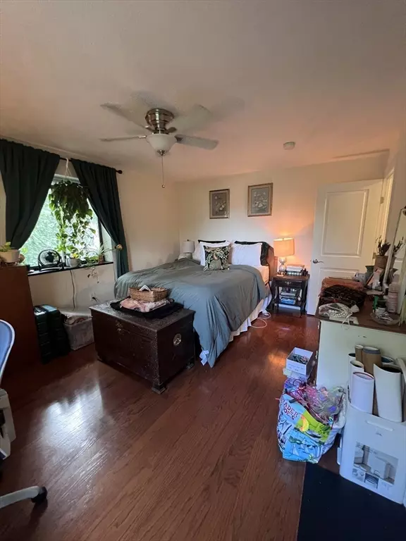 Cambridge, MA 02140,6 Blair Place #11