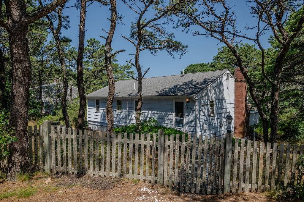 50 Massasoit Rd, Wellfleet, MA 02667