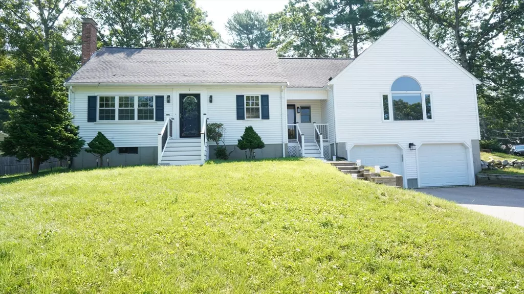 7 Acorn Place, Franklin, MA 02038