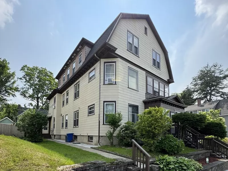 95 May St #2, Worcester, MA 01602