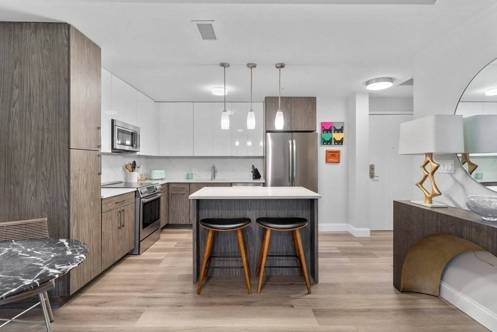 771 Harrison Ave #208, Boston, MA 02118