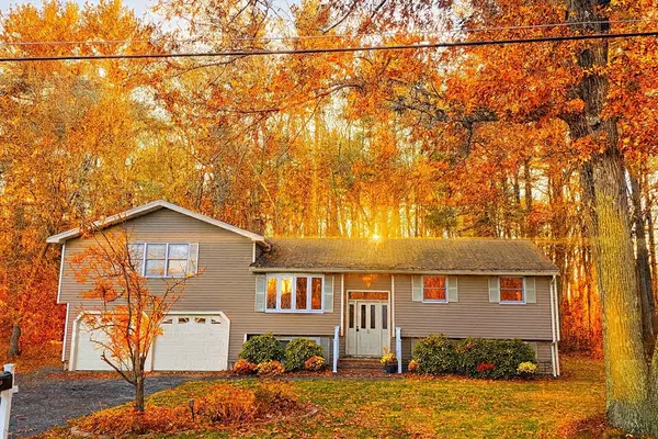 5 Carriage Drive, Chelmsford, MA 01824