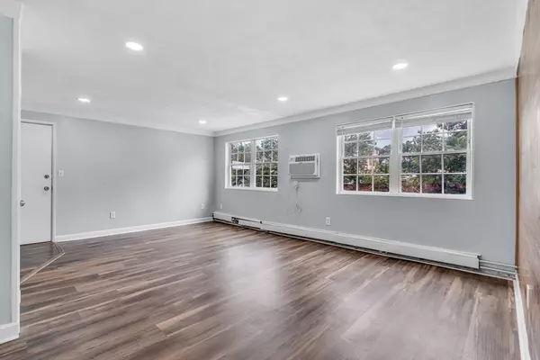 Marlborough, MA 01752,243 Boston Post Rd E #7
