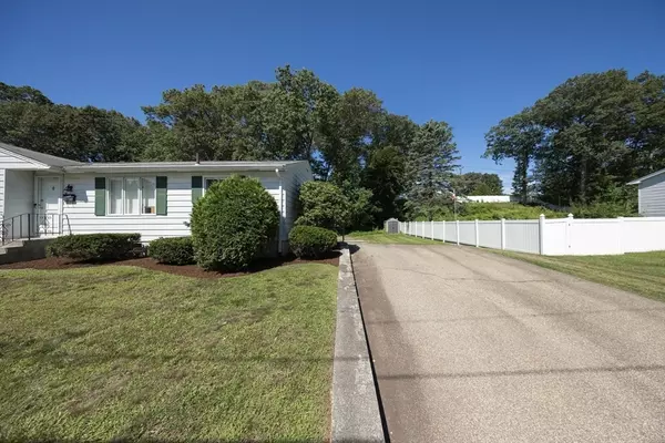 Auburn, MA 01501,10 Rochelle St