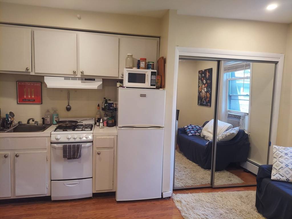 Boston, MA 02116,107 Chandler #4R