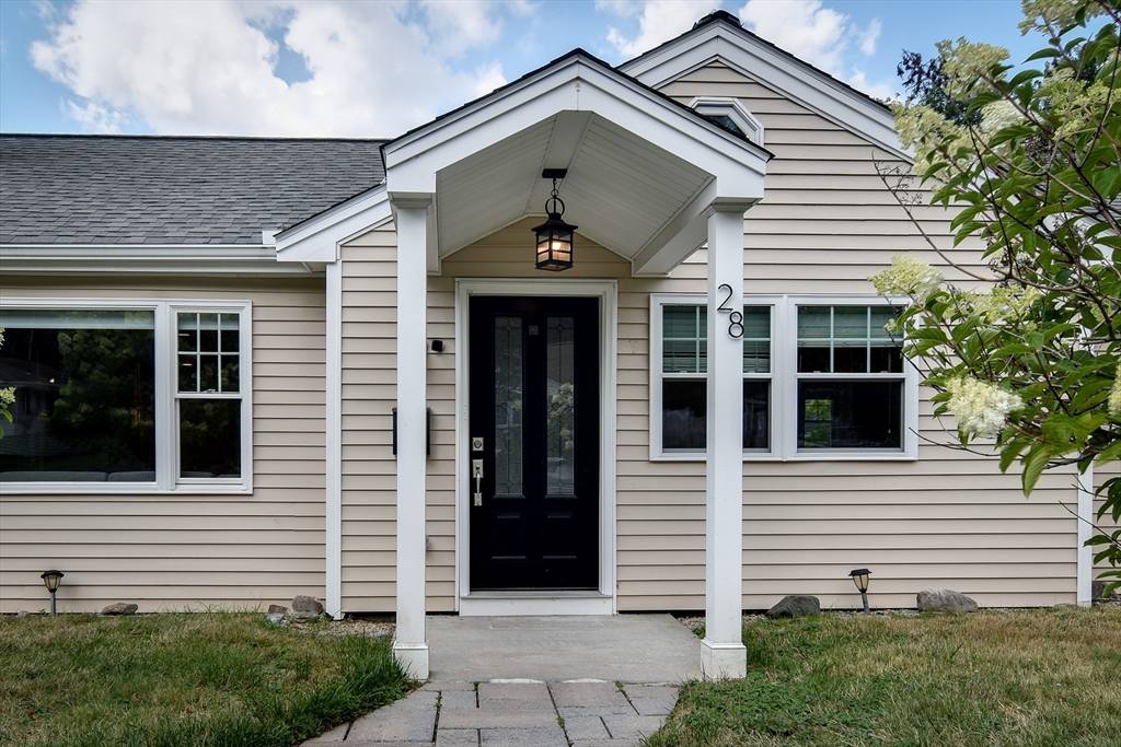 Natick, MA 01760,28 Charles St