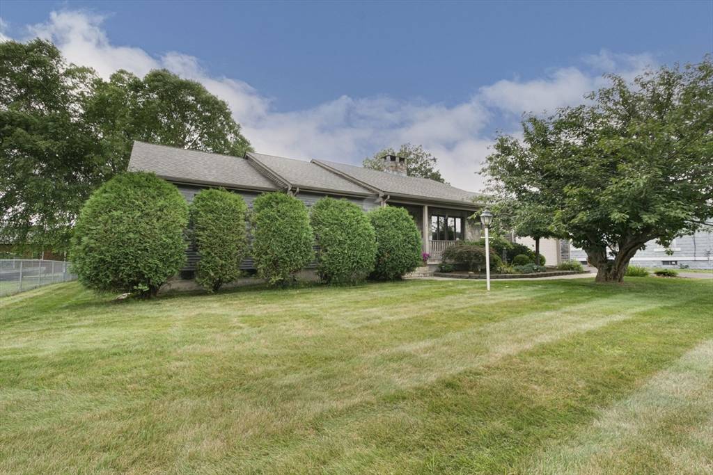 Ludlow, MA 01056,74 Ray St