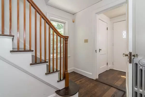 Wellesley, MA 02481,847 Worcester St