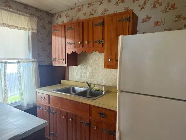 Lowell, MA 01851,31 Waite St