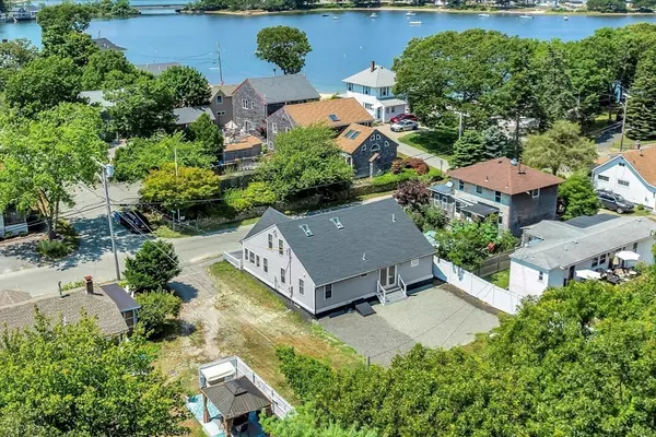 Wareham, MA 02532,35 Locust Street