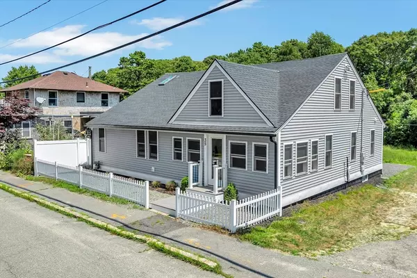 Wareham, MA 02532,35 Locust Street
