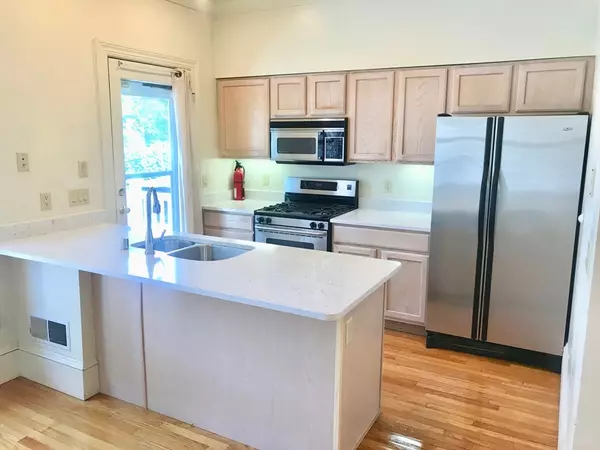 10 East Concord, Boston, MA 02118