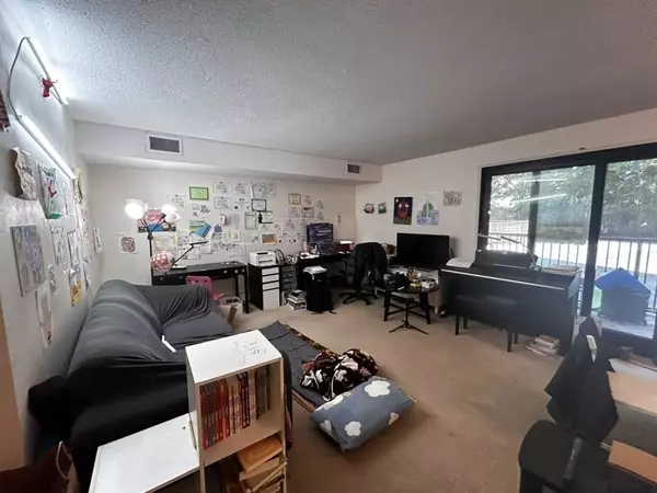 Brookline, MA 02446,49 Marion St #1A