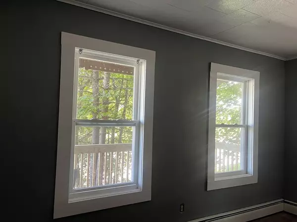 Webster, MA 01570,48 Lake St