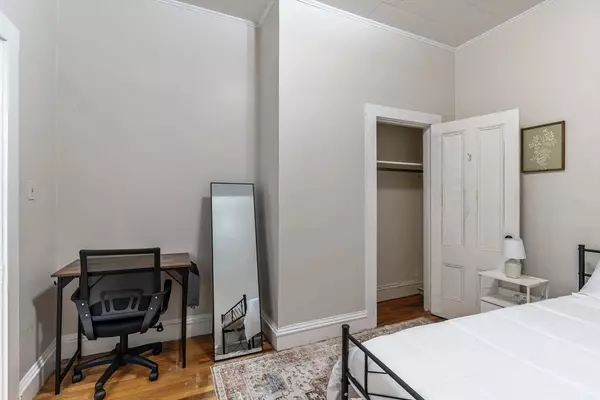 Cambridge, MA 02138,2A Sherman St #1