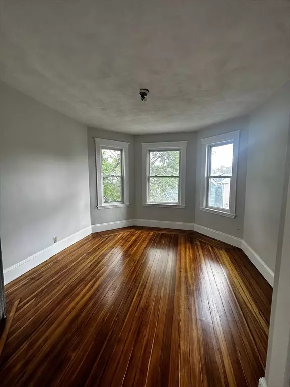 Boston, MA 02128,911 Saratoga Street #1