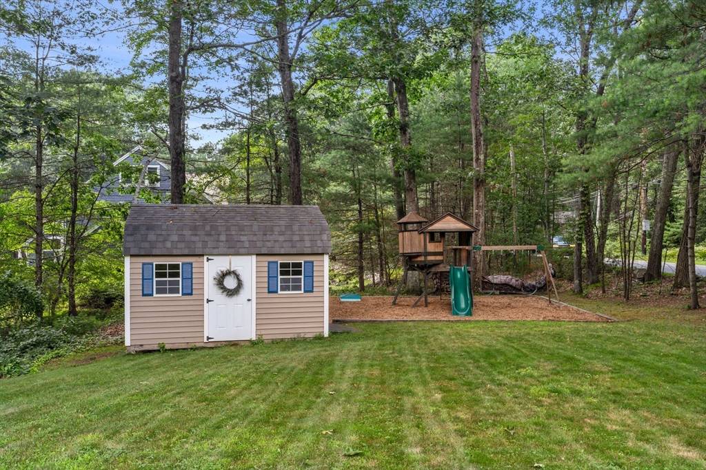 Boxford, MA 01921,252 Ipswich Road