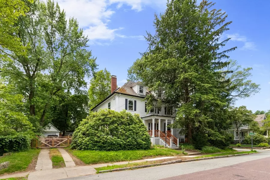 12 Windermere Ave, Arlington, MA 02476
