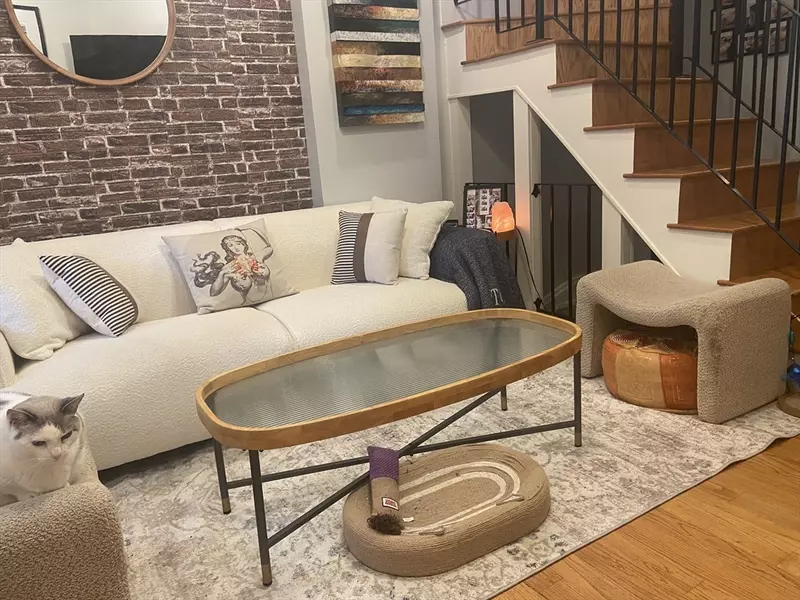 32 Greenwich #SF, Boston, MA 02120