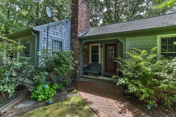 Falmouth, MA 02536,339 Hatchville Road
