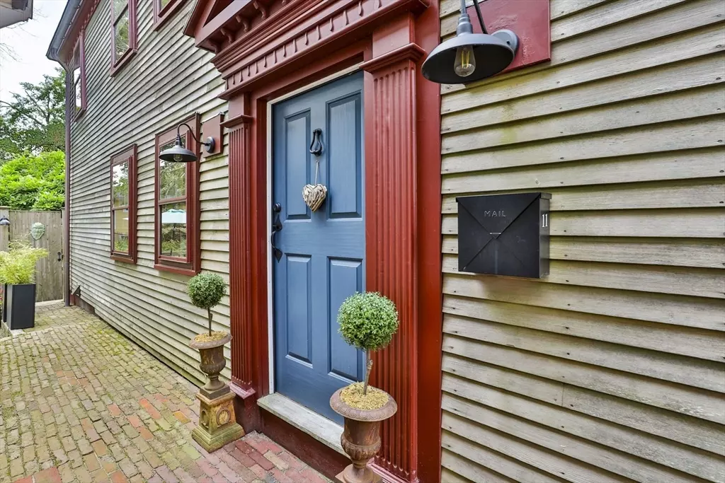 Newburyport, MA 01950,11 Boardman St