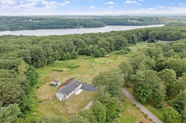 Westminster, MA 01473,21 Davis Rd